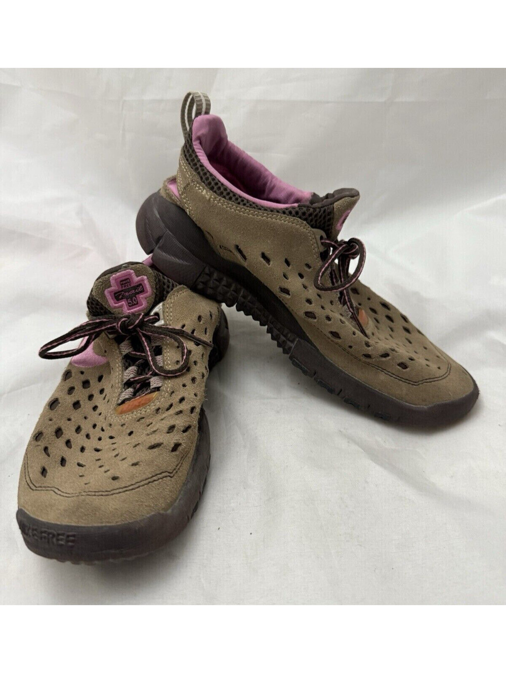 Nike Women's Free Trail 5.0 Shoes Size 8.5 Running Tan Suede Pink Accents